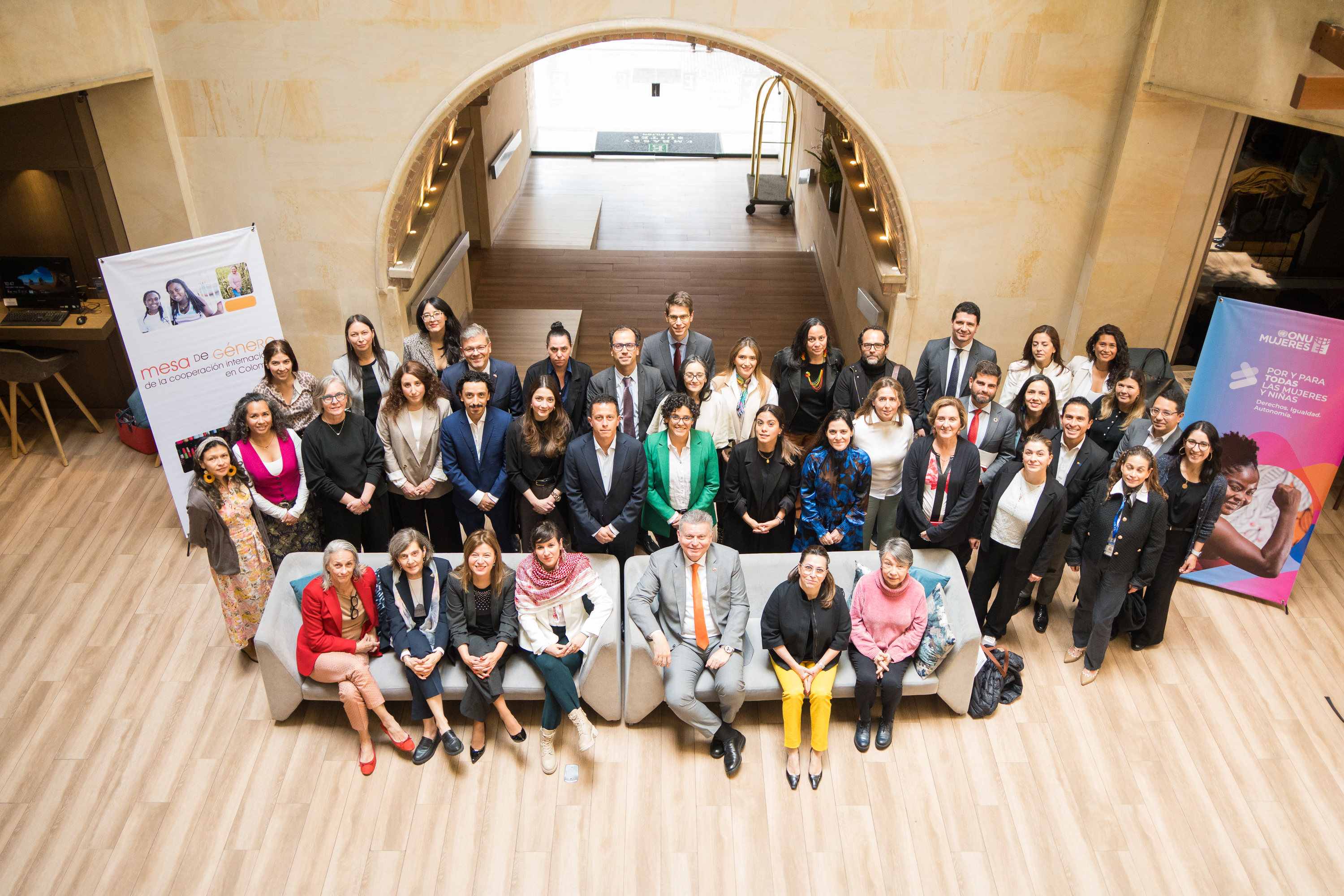 Sesión plenaria de la Mesa de Género de la Cooperación Internacional.